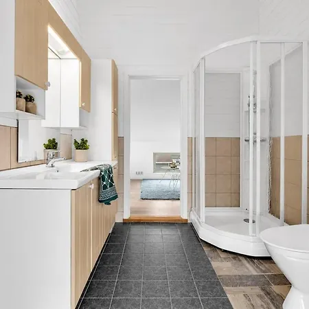 Modern With Free Parking Near The Center * Tromsø