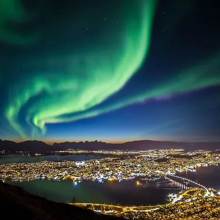 Modern With Free Parking Near The Center Tromsø